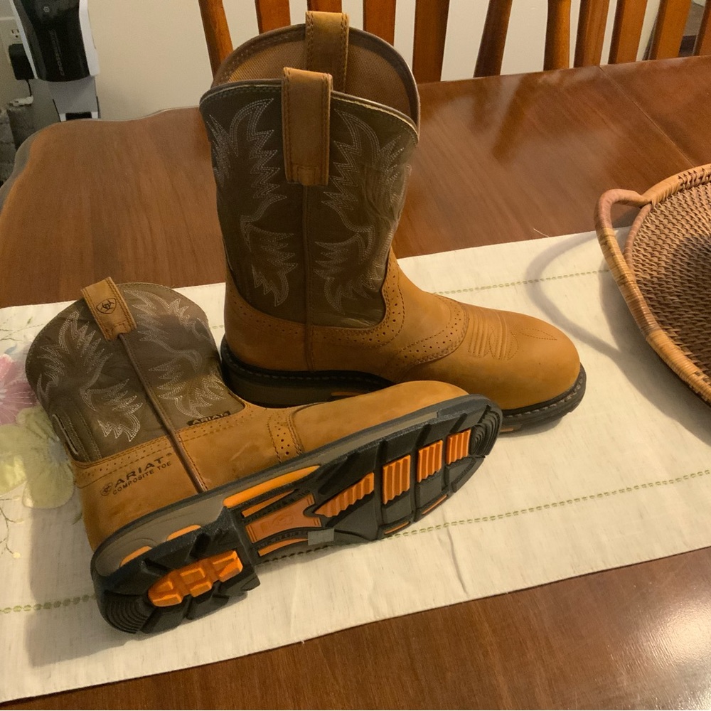 Ariat Men's Workhog Pull-on Composite Toe Work Boot New Never worn